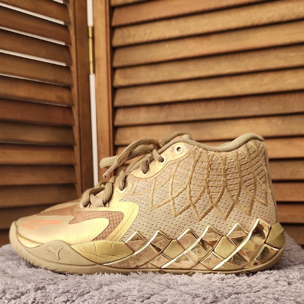 Puma MB.01 Golden Child LeMELO